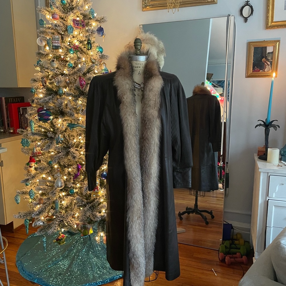 Vintage full-length leather and fur winter coat. Shoulder pads, and puff sleeves